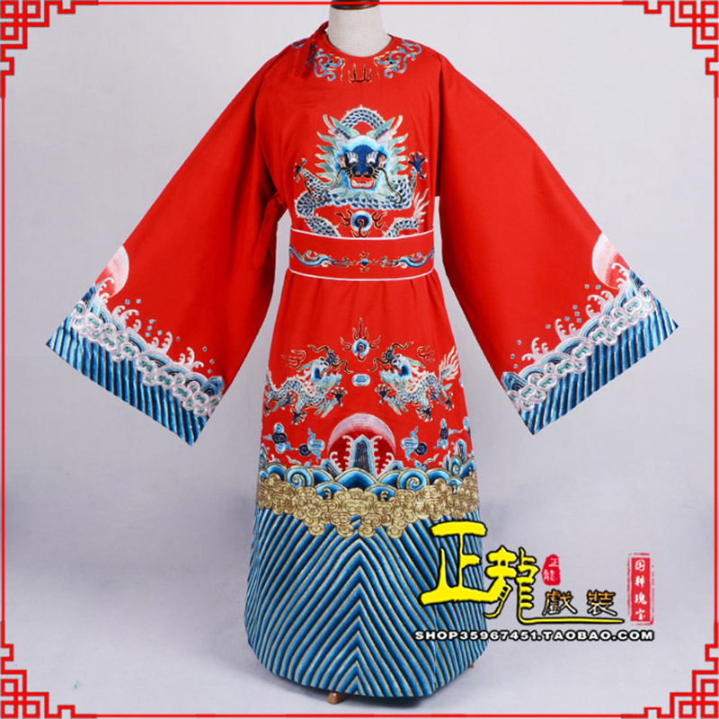 忻城舞台演出状元服孟丽君女驸马